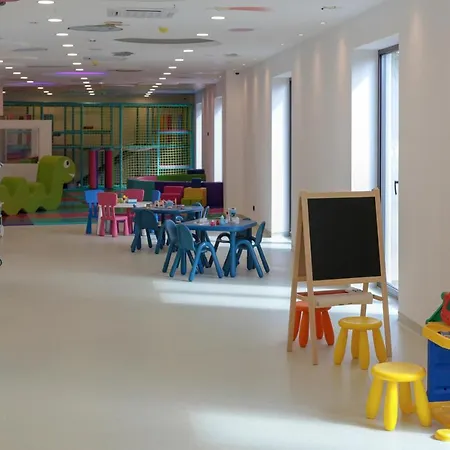 Hotel Mir