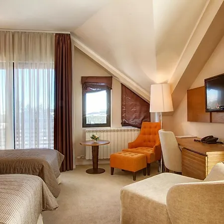 Mir Hotel